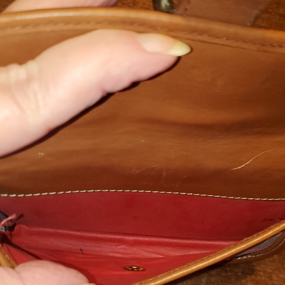 Dooney and bourke leather trim wristlet. - Picture 4 of 5
